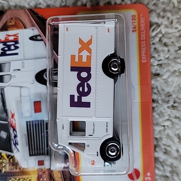 FedEx 🚚 matchbox - Picture 3 of 4